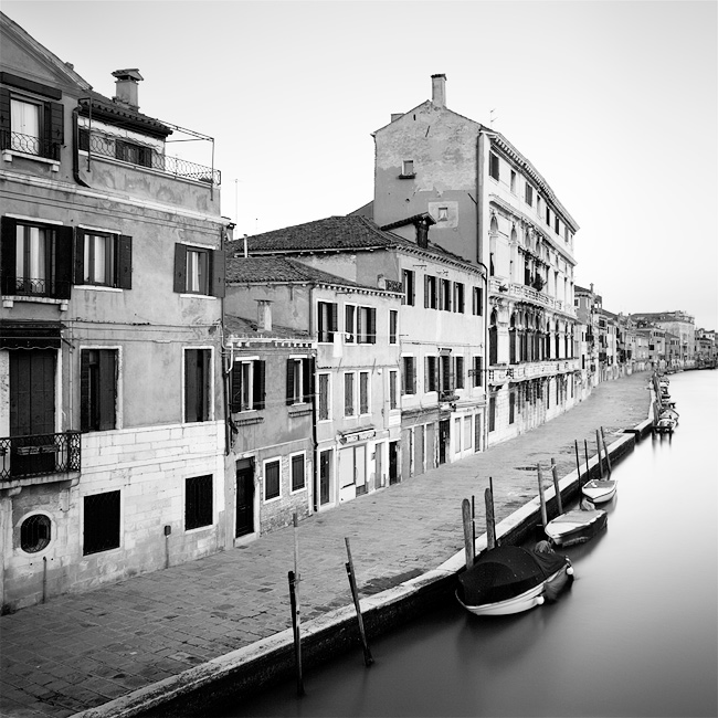  Fotografie Italské Benátky - ostrovní město v severní Itálii s hlavní dopravní tepnou Canal Grande.