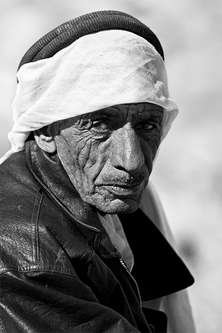  Fotografie Jordánsko, muž z přírodní rezervace Dana