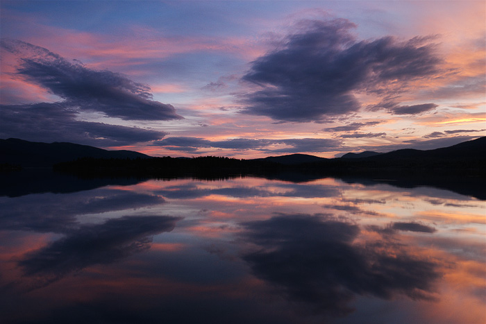  Fotografie Západ slunce, Norsko - Západ slunce na jezeře, kousek od norského města Mo i Rana.