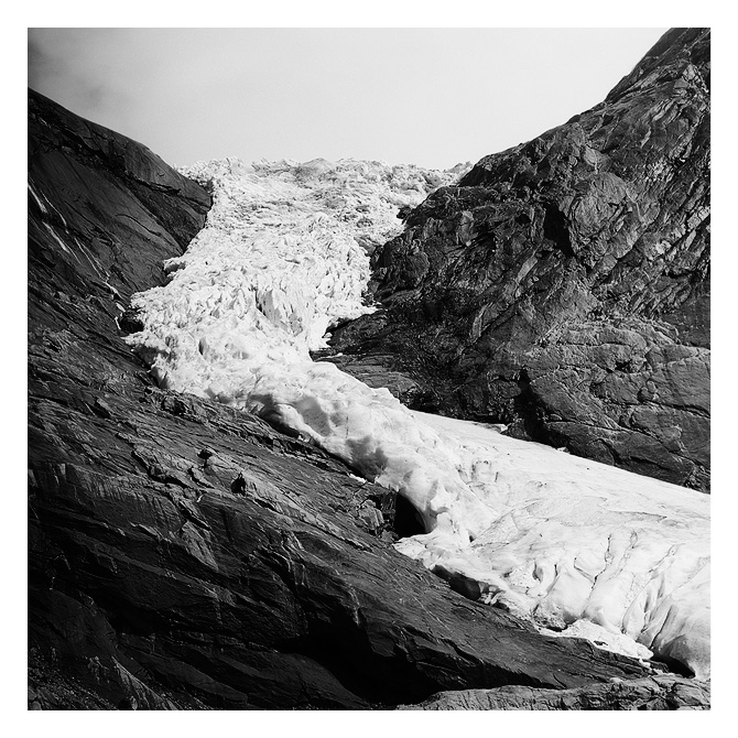  Fotografie Ledovec Jostedalsbreen, Norsko - Splaz Briksdalsbreen největšího evropského ledovce Jostedalsbreen.