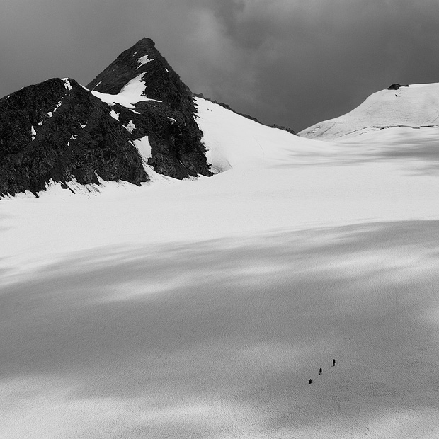  Fotografie Horský ledovec - Vrchol Hintereis Spitze a horský ledovec Gepatschferner v rakouských Alpách.