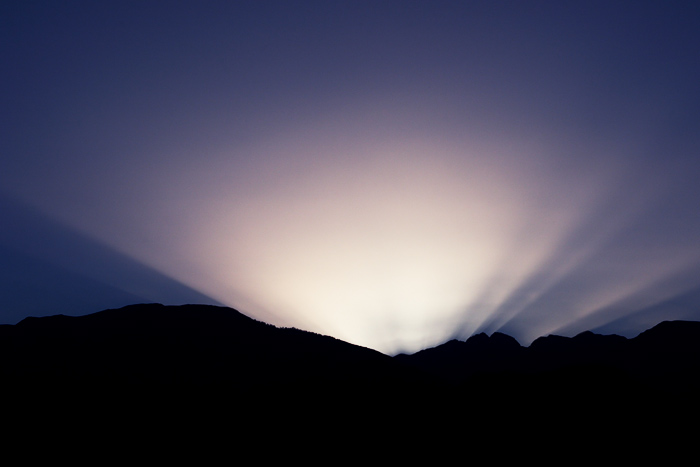  Fotografie Západ slunce, Řecko - Poslední paprsky při západu slunce v olympském pohoří.