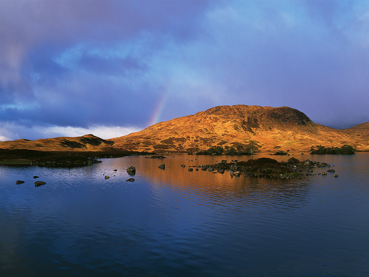  Fotografie Rannoch Moor - Vřesoviště Rannoch moor v oblasti Skotské vysočiny (Highland).