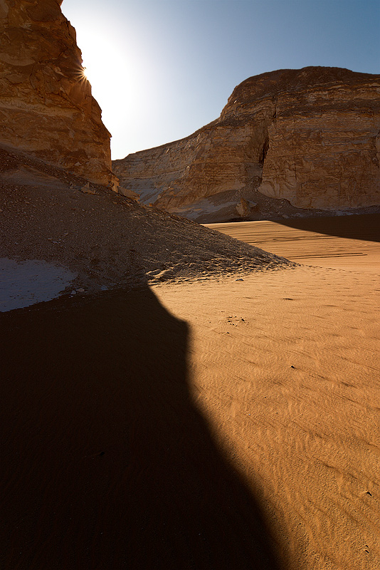  Fotografie Skály v poušti, Egypt