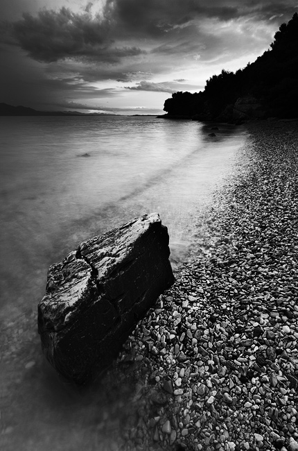  Fotografie Chorvatsko, Drvenik - Podvečer u pobřeží v chorvatském Drveniku.