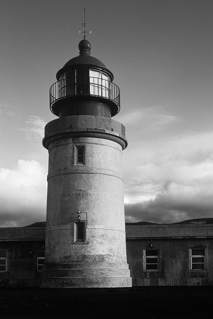  Fotografie Maják na pobřeží ostrova Flores - Portugalsko, Azorské ostrovy (Azory)